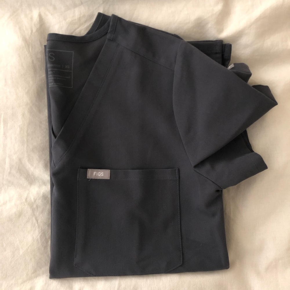 Figs charcoal catarina top XS